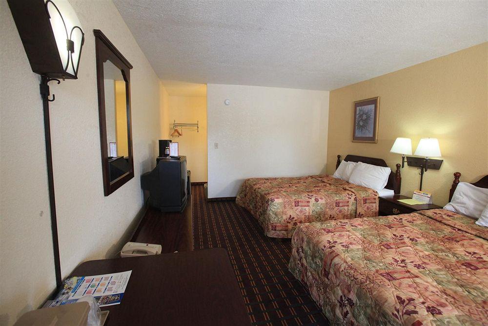 Regency Inn بيدجن فورج الغرفة الصورة