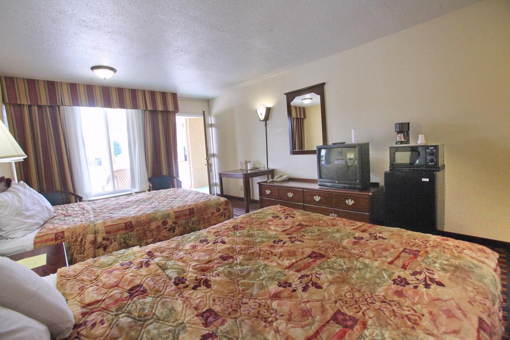 Regency Inn بيدجن فورج الغرفة الصورة