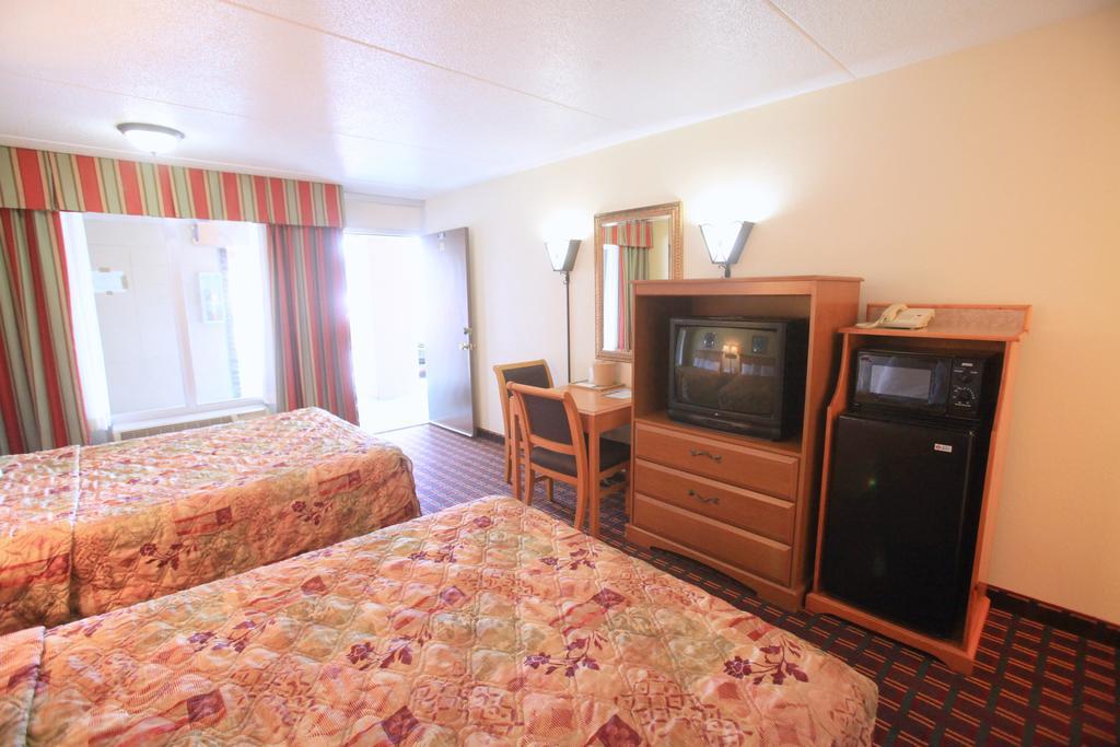 Regency Inn بيدجن فورج الغرفة الصورة